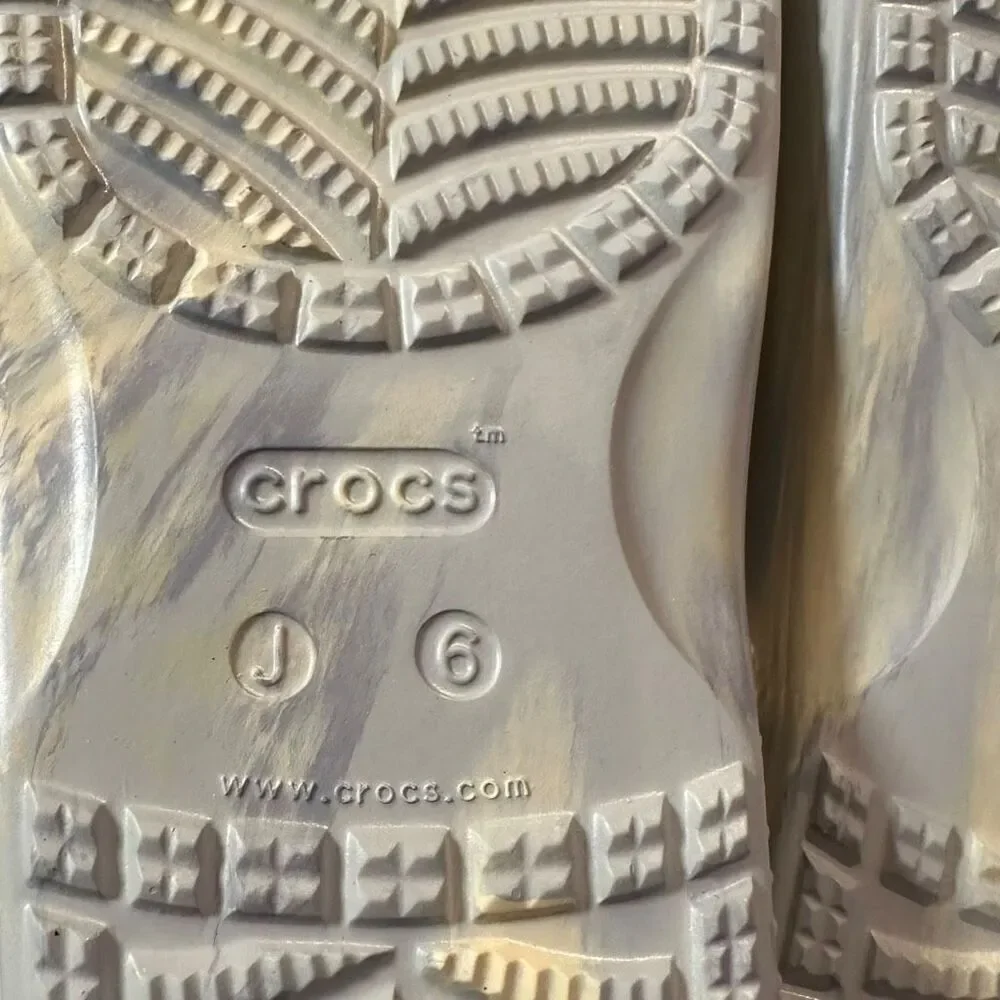NWT Crocs Classic Slip-On Marbled Slide 208293‑1FS Unisex Youth Size J6 Women’s